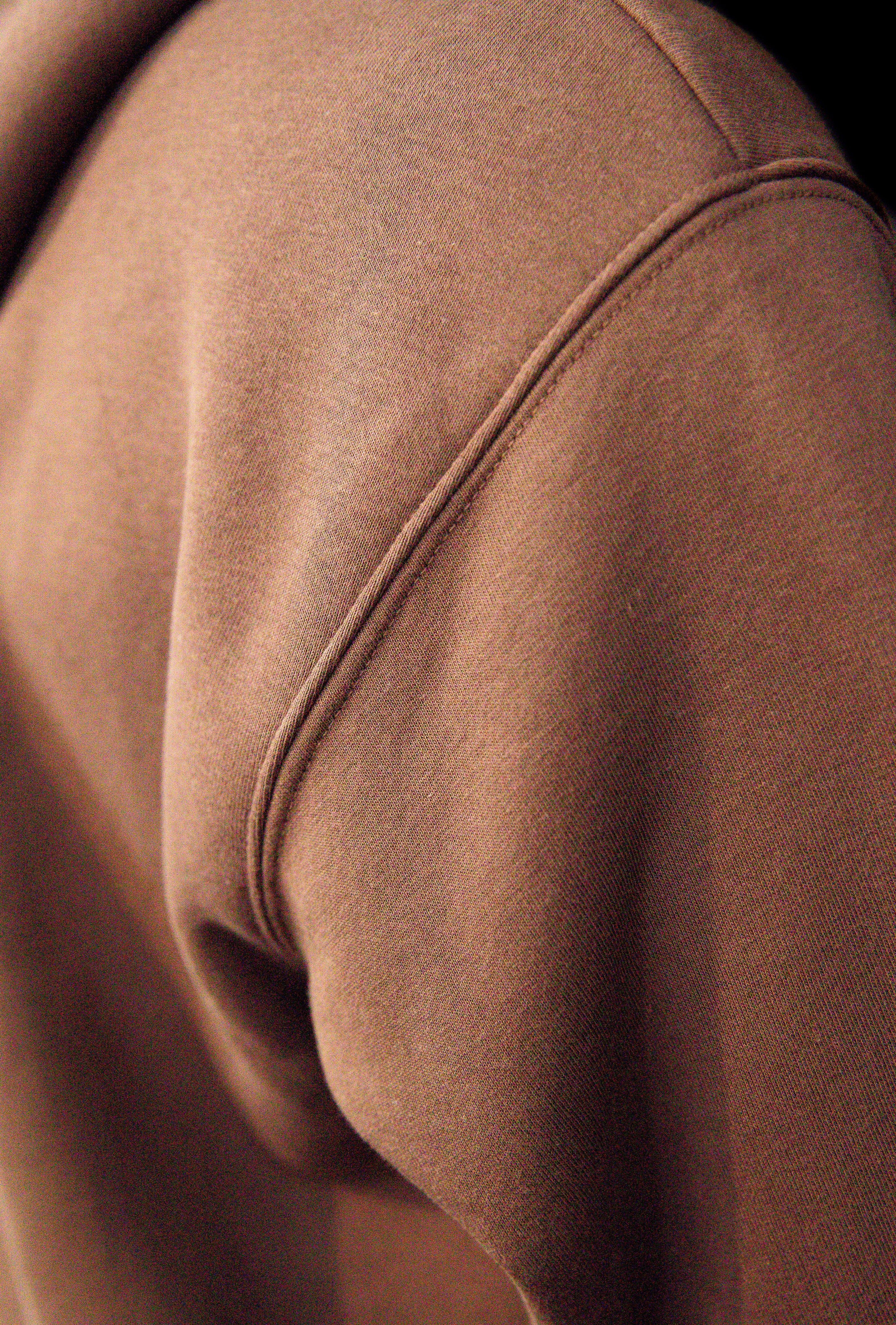 ICONIC HOODIES