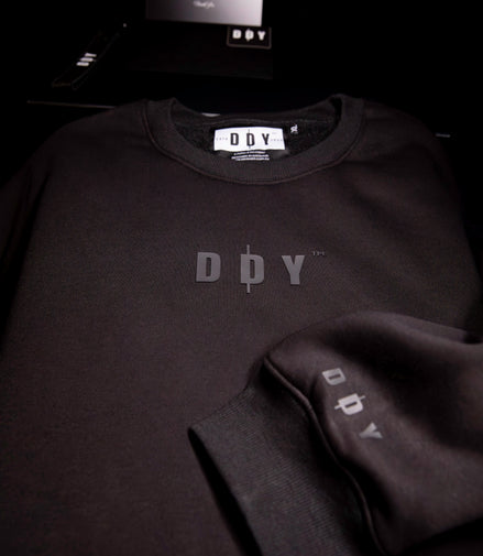 ICONIC ALL BLACKS SWEATER